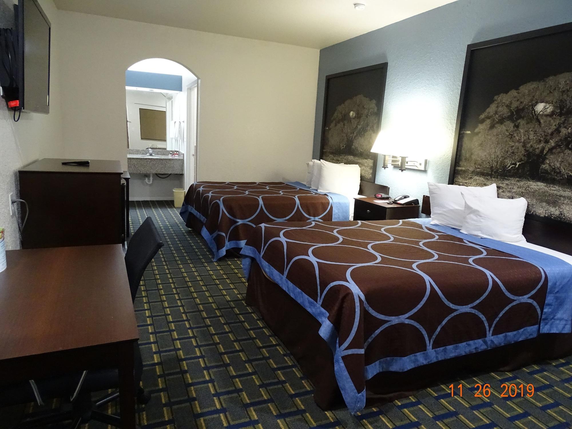 Super 8 By Wyndham Houston/Brookhollow Nw Buitenkant foto
