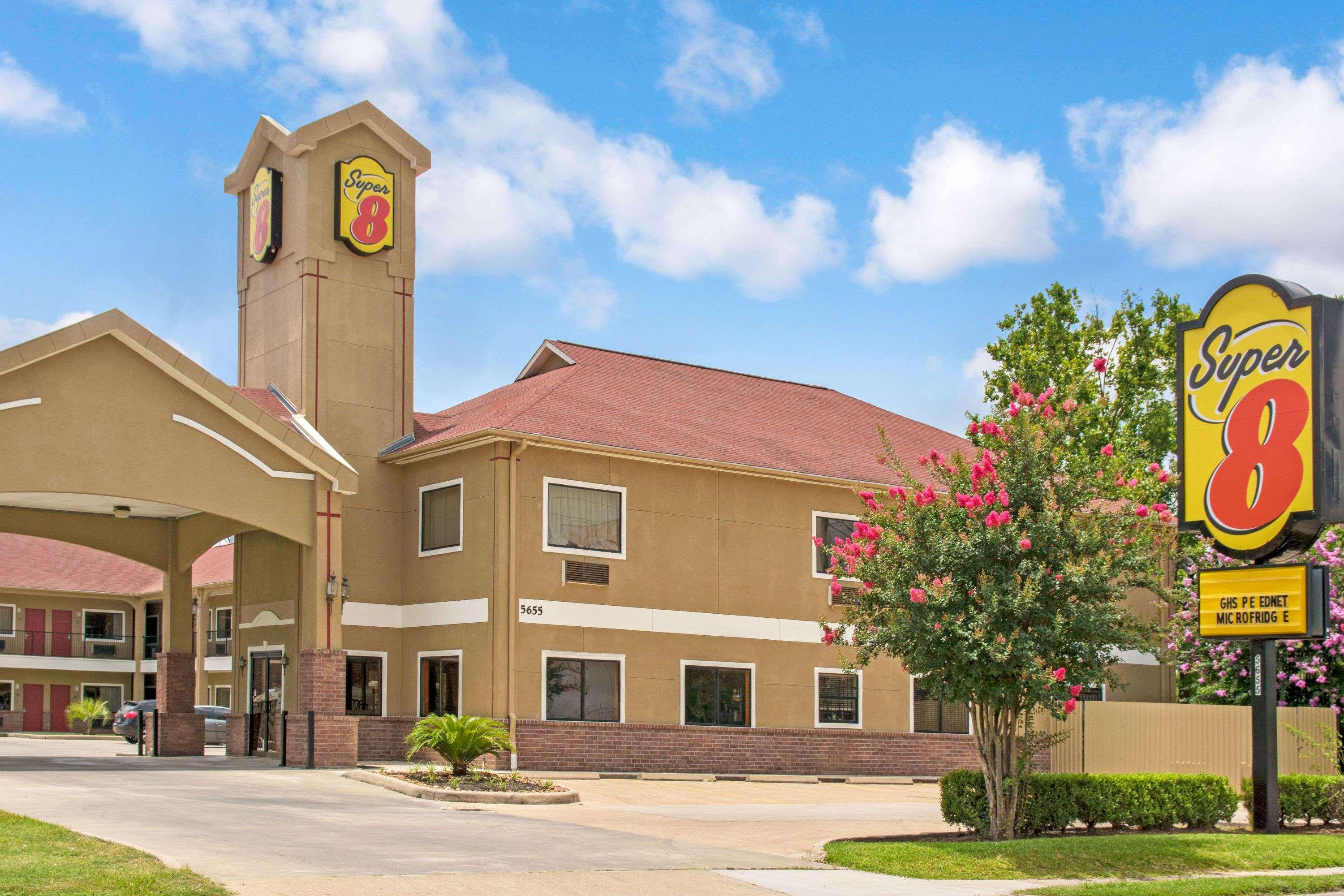 Super 8 By Wyndham Houston/Brookhollow Nw Buitenkant foto